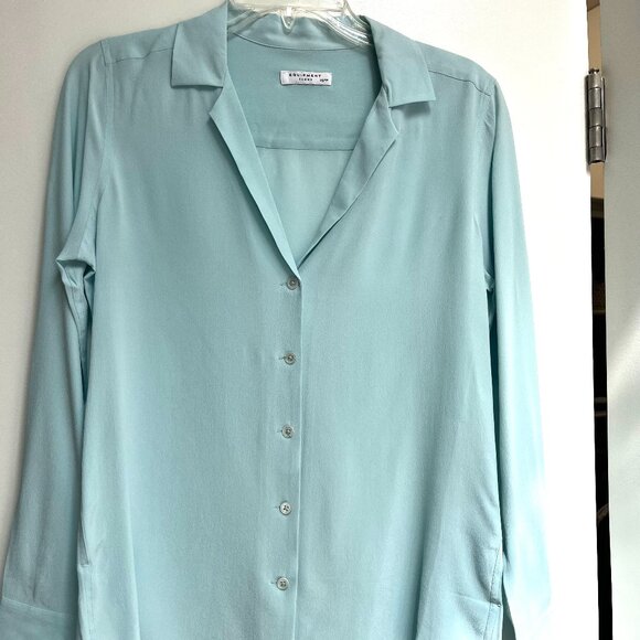 Essential Silk Button-Up Shirt - Picture 3 of 4